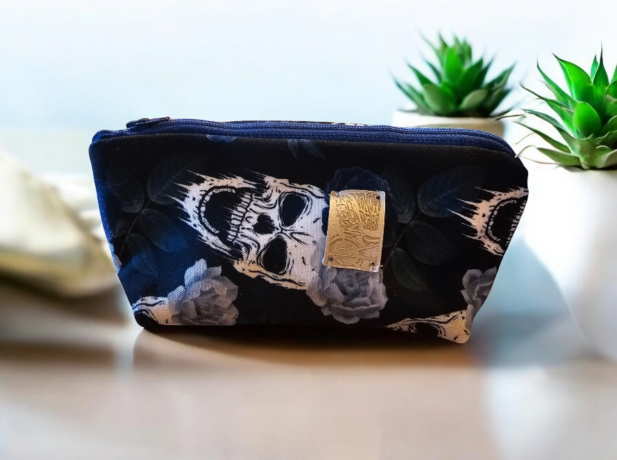 Schminktäschli Rosen & Skulls